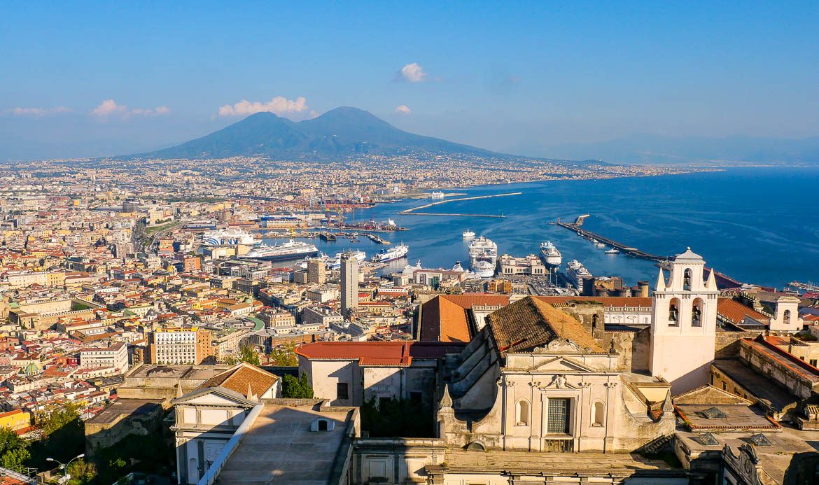Naples Region Visiter Naples : Saveurs et trésors historiques